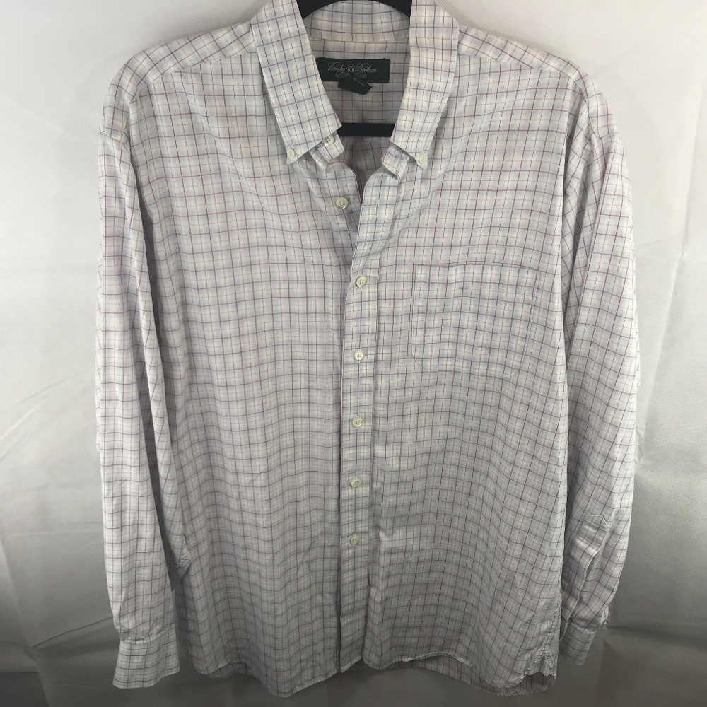 BROOKS BROTHERS BUTTON UP SHIRT (A49)